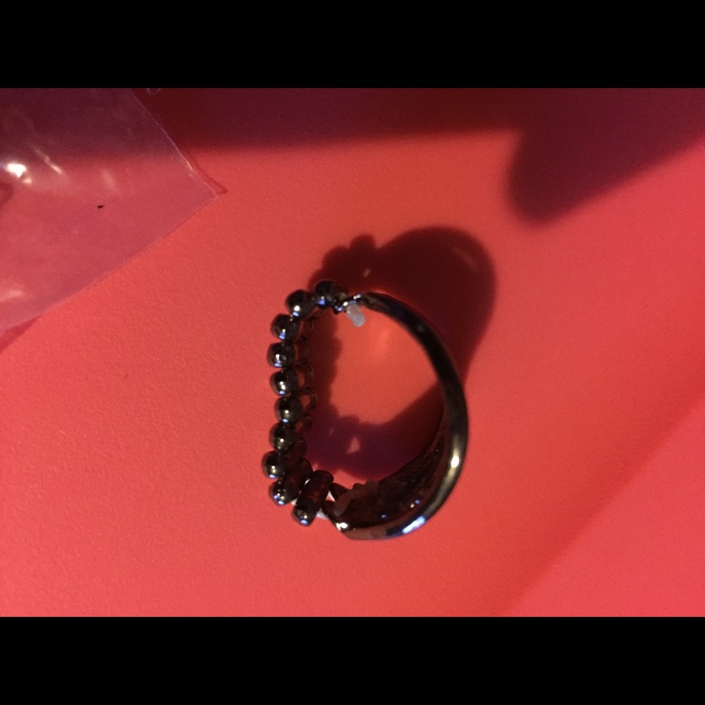 Ring - Picture 3 of 5
